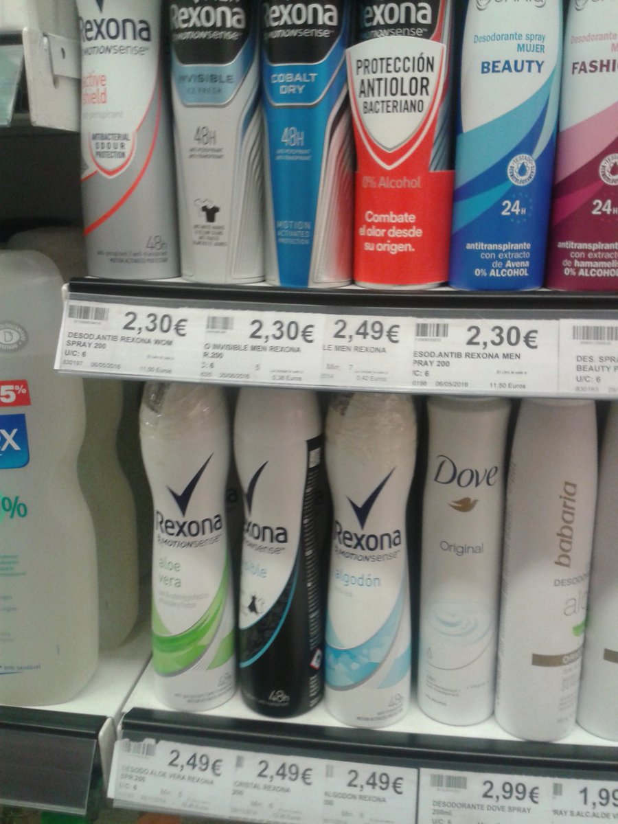 Adriurum's tweet photo. Por qué tengo que pagar 20 céntimos más por usar un desodorante que ponga "woman" en vez de "men"? #PinkTaX #Rexona https://t.co/3aQcSirbD0