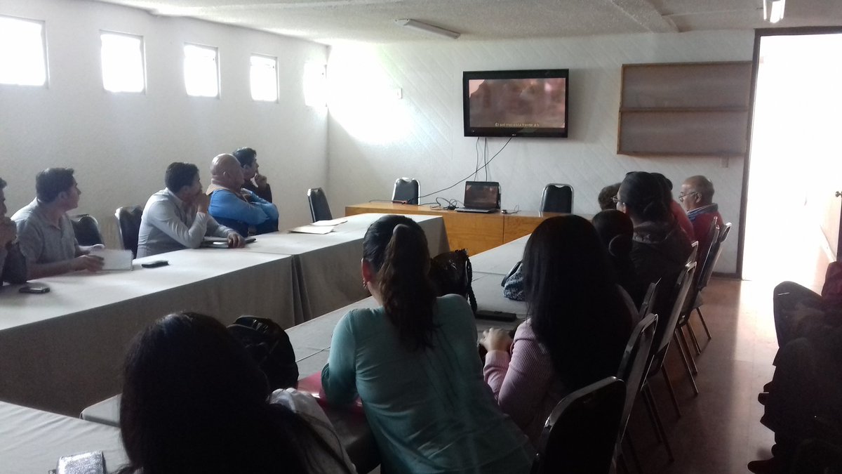Peegissh1's tweet photo. Cine debate y campaña #HeForShe #SororidadSalud dirigido a jurisdicción Pachuca. @GeraGarcia04 @Salud_Hidalgo https://t.co/2eZScbLwVt