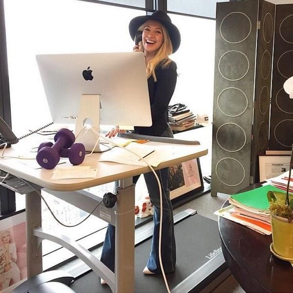 HealthyOfficeUK's tweet photo. https://t.co/XHni4XAHLe Hilary Duff using her Treadmill Desk #Celebrity #Lifestyle #Famous #gymworld https://t.co/tV653xxp3k