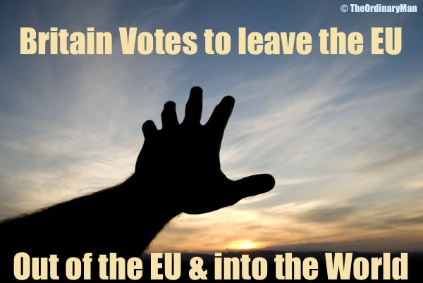 theordinaryman2's tweet photo. Out of the #EU &amp; into the World

#IndependenceDay #Brexit #VoteLeave #BeLeaveinBritain #BrexitVote https://t.co/eEnhljk2mn