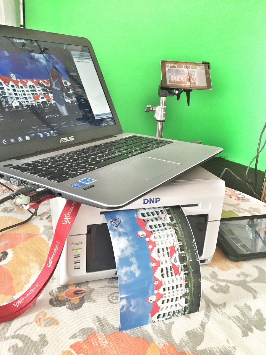 PhotosInAMinute's tweet photo. Bringing the outside in with #greenscreen photos printed and shared photos #DNP620A #DNPPhoto #Darkroomsoftware #NH https://t.co/yBoW2wqZQy