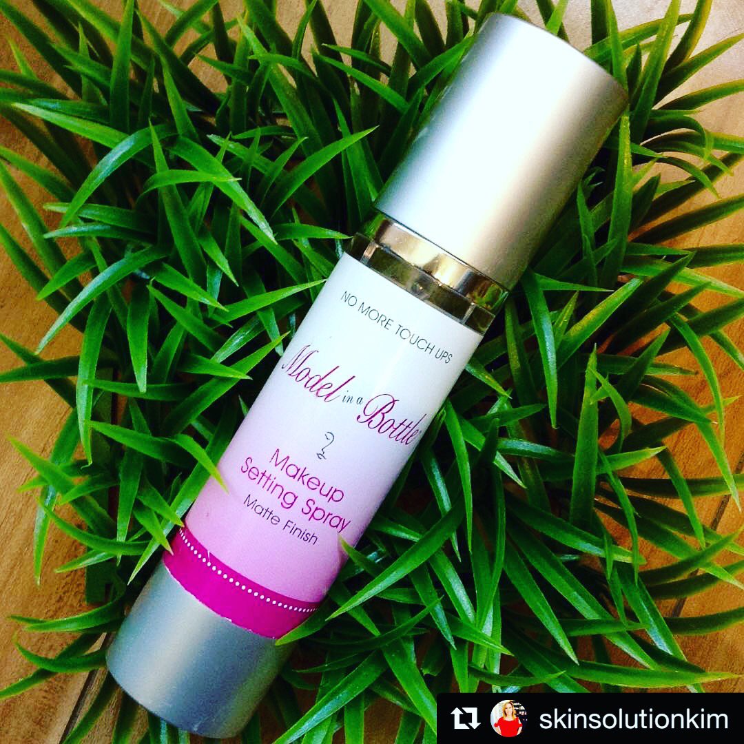 ModelinaBottle's tweet photo. Love! Have a great weekend and stay gorgeous! #makeup #mua #modelinabottle #TGIF #friday #friyay ๐๐โค๏ธ๐ https://t.co/MLrqCjiA1V