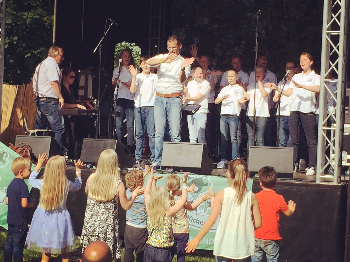 deKickers's tweet image. Super sfeer @reuringfestival bij optreden #dekickers! Dank en complimenten voor goede organisatie! Tot volgend jaar!