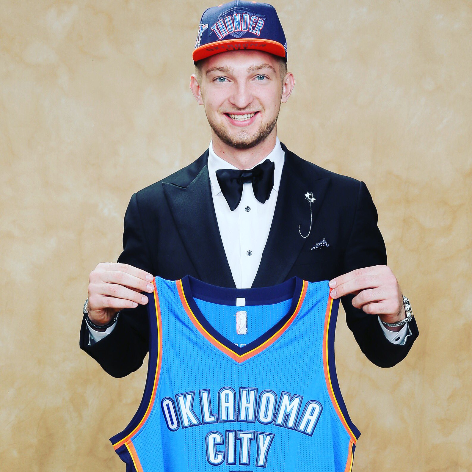 Okc thunder sales jersey 2016