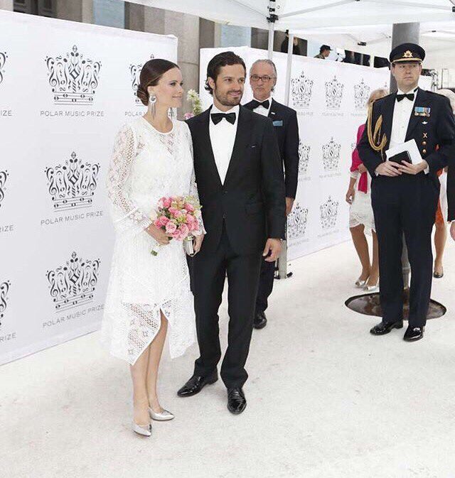 LoveRoyals4ever's tweet photo. #PrinceCarlPhilipOfSweden
#DukeOfVarmland
#PrincessSofiaOfSweden #DuchessOfVarmland 
June 16 , 

Part  2 https://t.co/qXUKSF961b