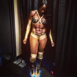 OneWithLights's tweet image. Not to be big headed, But my abs don't get enough credit.