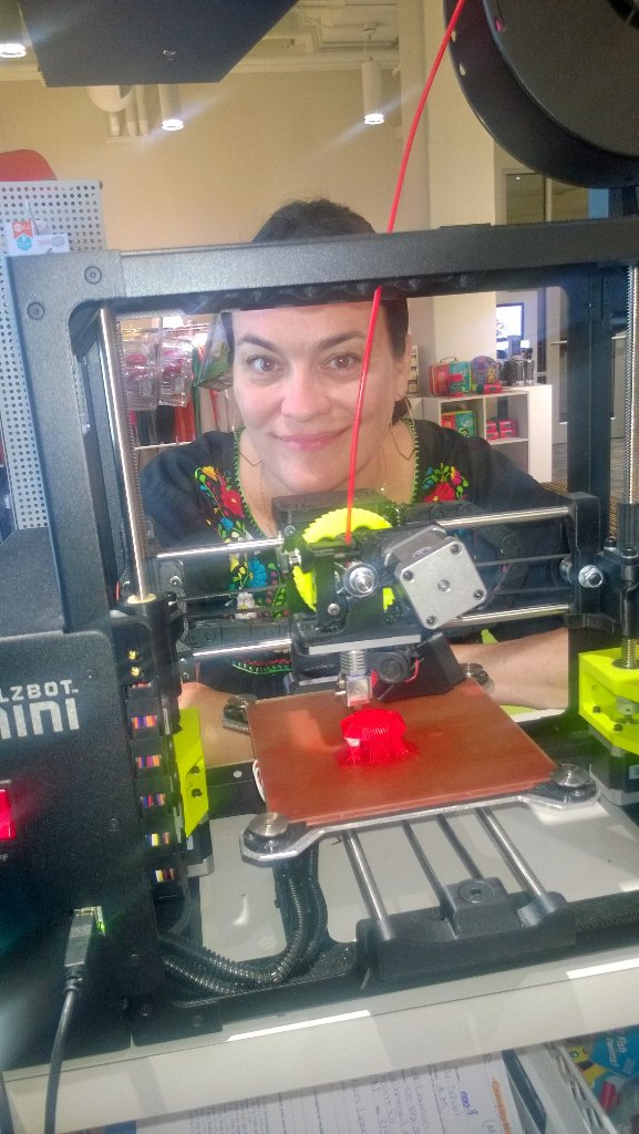 cordellcarterii's tweet photo. Another week of creation &amp; visiting creatives done, 5 more to go #summercamp #Cha @meredeetch #SUSI @gotechtown https://t.co/nUU8ZlSQei