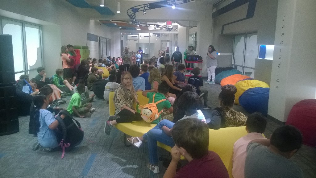 cordellcarterii's tweet photo. Another week of creation &amp; visiting creatives done, 5 more to go #summercamp #Cha @meredeetch #SUSI @gotechtown https://t.co/nUU8ZlSQei