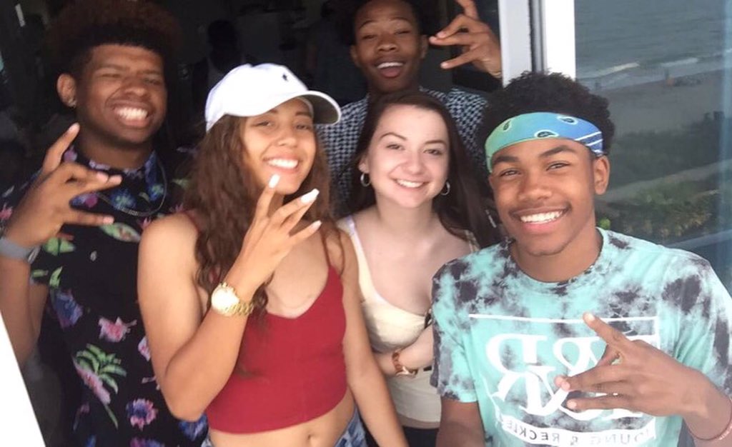 Obeyy_Malik_'s tweet photo. Late asf but #SW2k16๐๐คโ
๐ @Goldd_kush @Lalane384 @Jmharieee @Datdude_Tyrell @kiana_tatum @_hwitcher @Carter_1207_ https://t.co/Ba2N349iV2