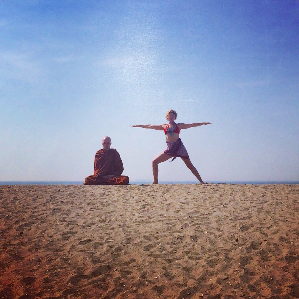 BuddhismNYC's tweet image. Every Saturday &amp;amp; Sunday join us for yoga &amp;amp; meditation by the beach in #Rockaway 🌊Email us RSVP@BUDDHISTINSIGHTS.COM