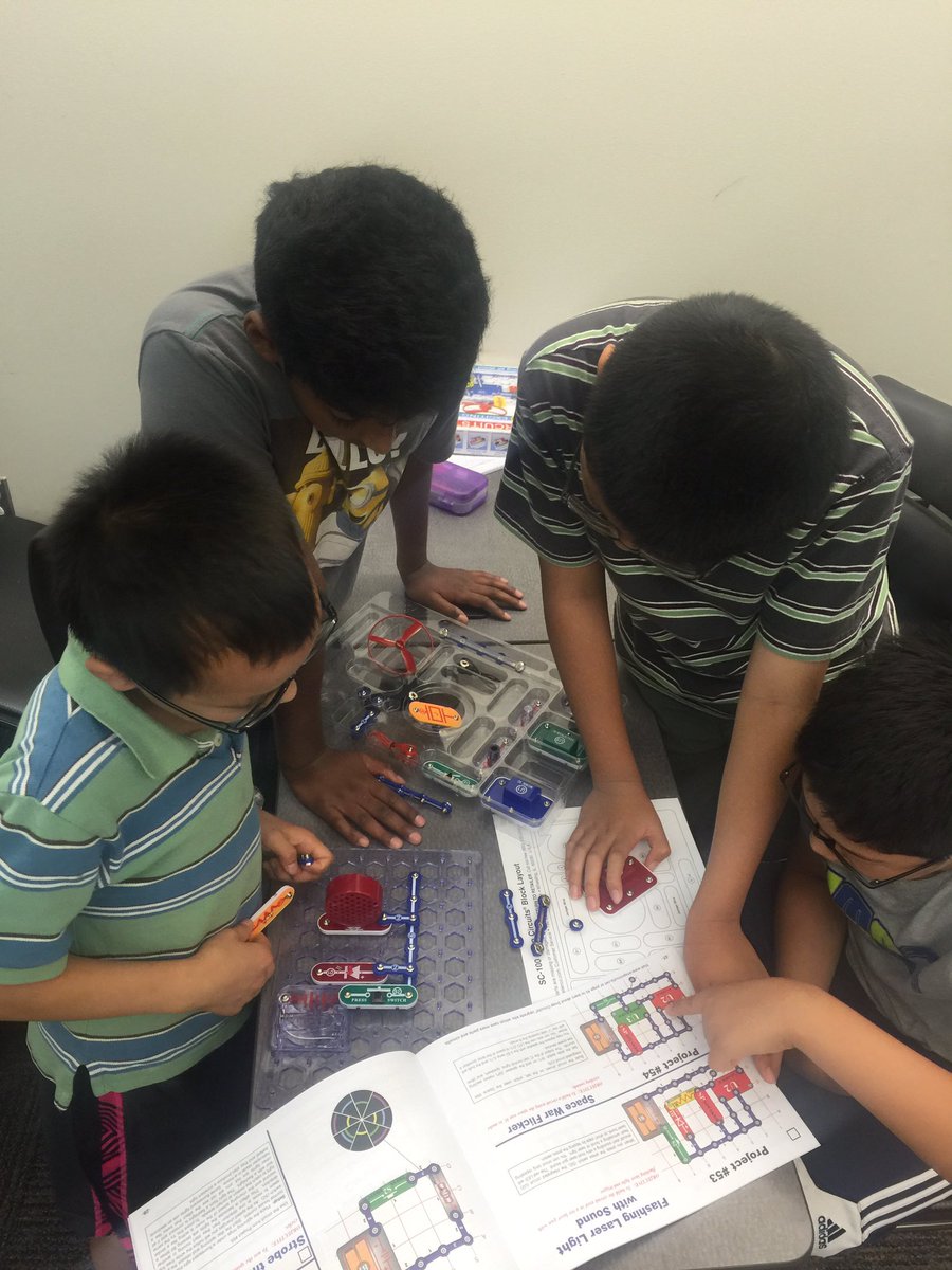 SITC_NC's tweet photo. Building Circuits #scienceinthecommunity #STEM #stemcamp #raleigh #education #tech #science #durham https://t.co/HU74li7MYs