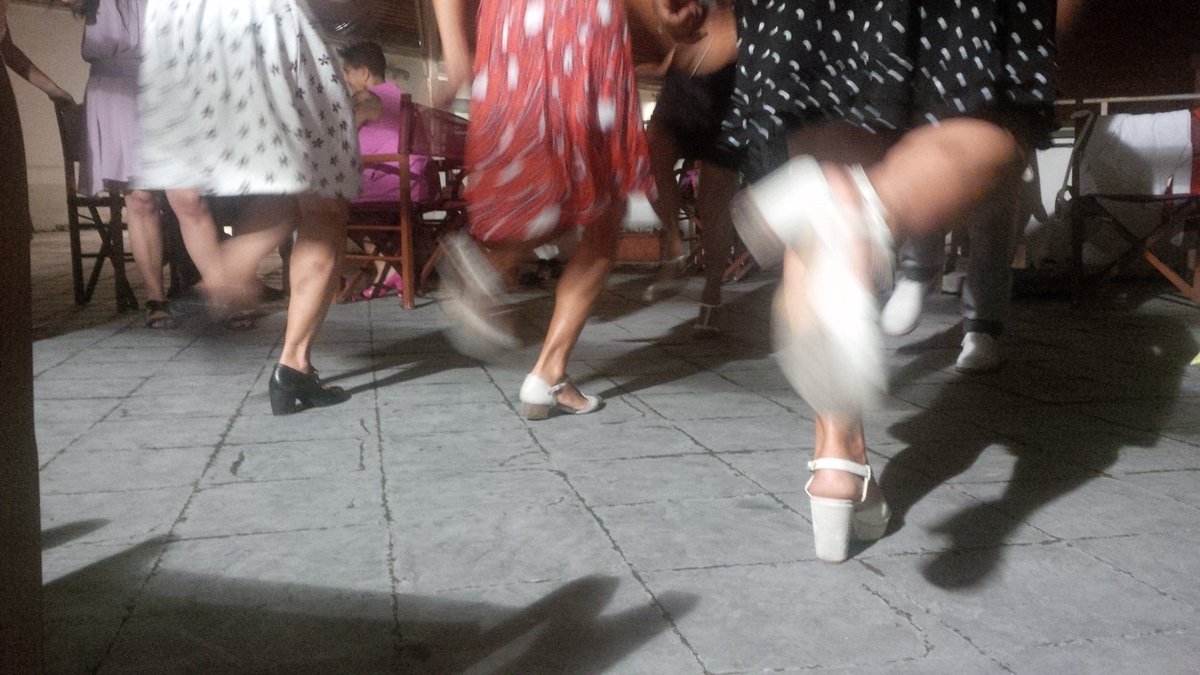 Zenaswingers's tweet photo. #zenaswingers : #swing  nel #sangue 
#terrazzedelducale #zena #genova #swingenova #lindyhop #music #iloveswing https://t.co/WxPSUaVlx3