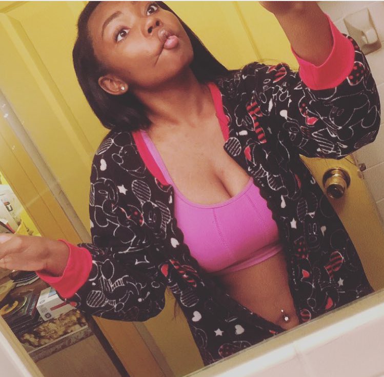 Rhainaa_'s tweet image. finally something i can participate in #bigtittiesbreaktheinternet