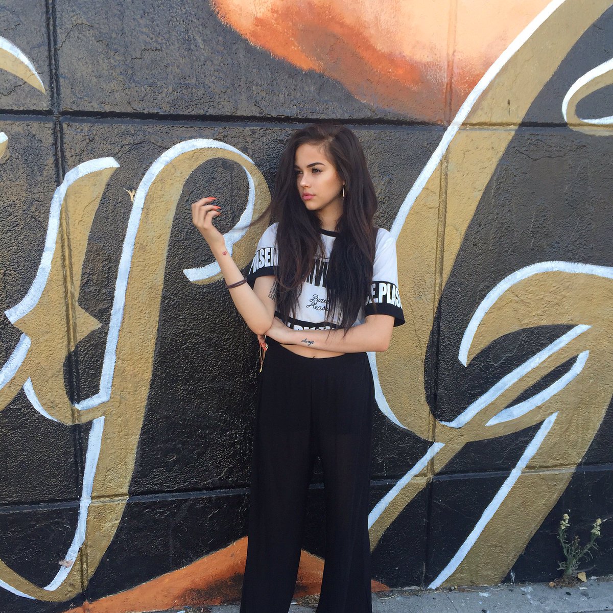 ItsMaggiefk's tweet photo. 💅😼 https://t.co/JZsND6nrZc