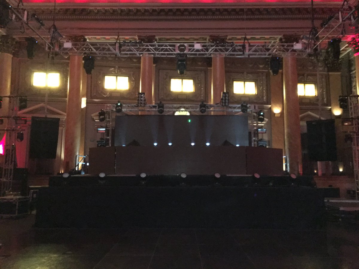 FinalSourceLV's tweet image. FSP setting up inside @CapitaleNY for @NYCPride!

#FridayFeeling #VegastoNYC #CapitaleNY #nycpride2016