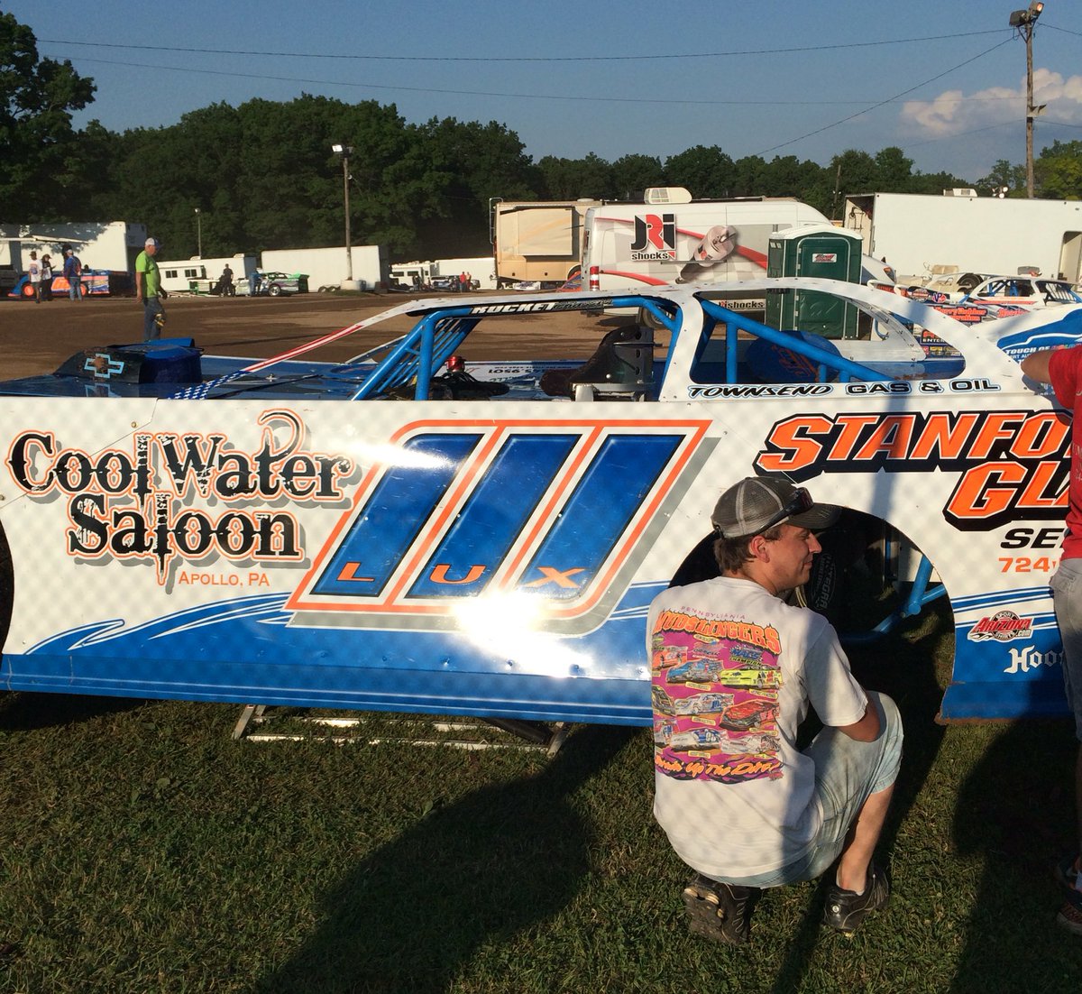 mattlux21's tweet photo. Ready to rock here @Lernerville. #Firecracker100 https://t.co/GtpjArvvkd