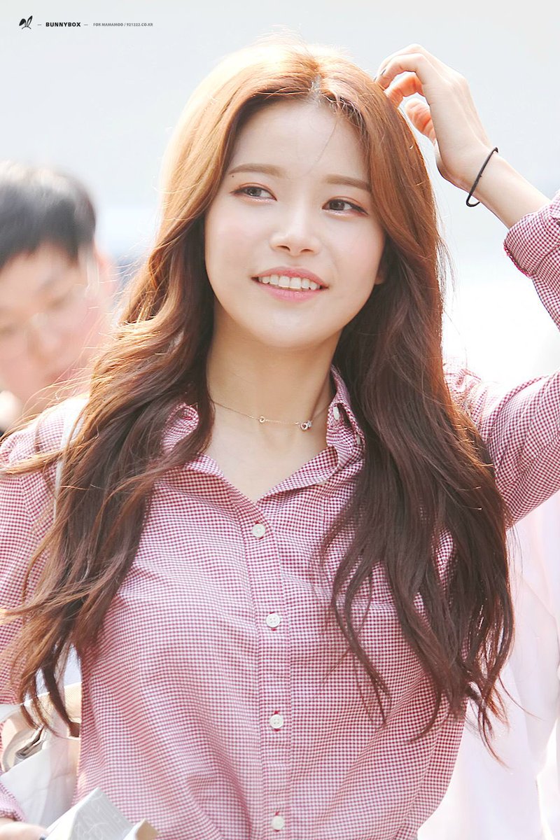 IdolizedMoods's tweet photo. Mamamoo | Solar https://t.co/L21P8RpzCK