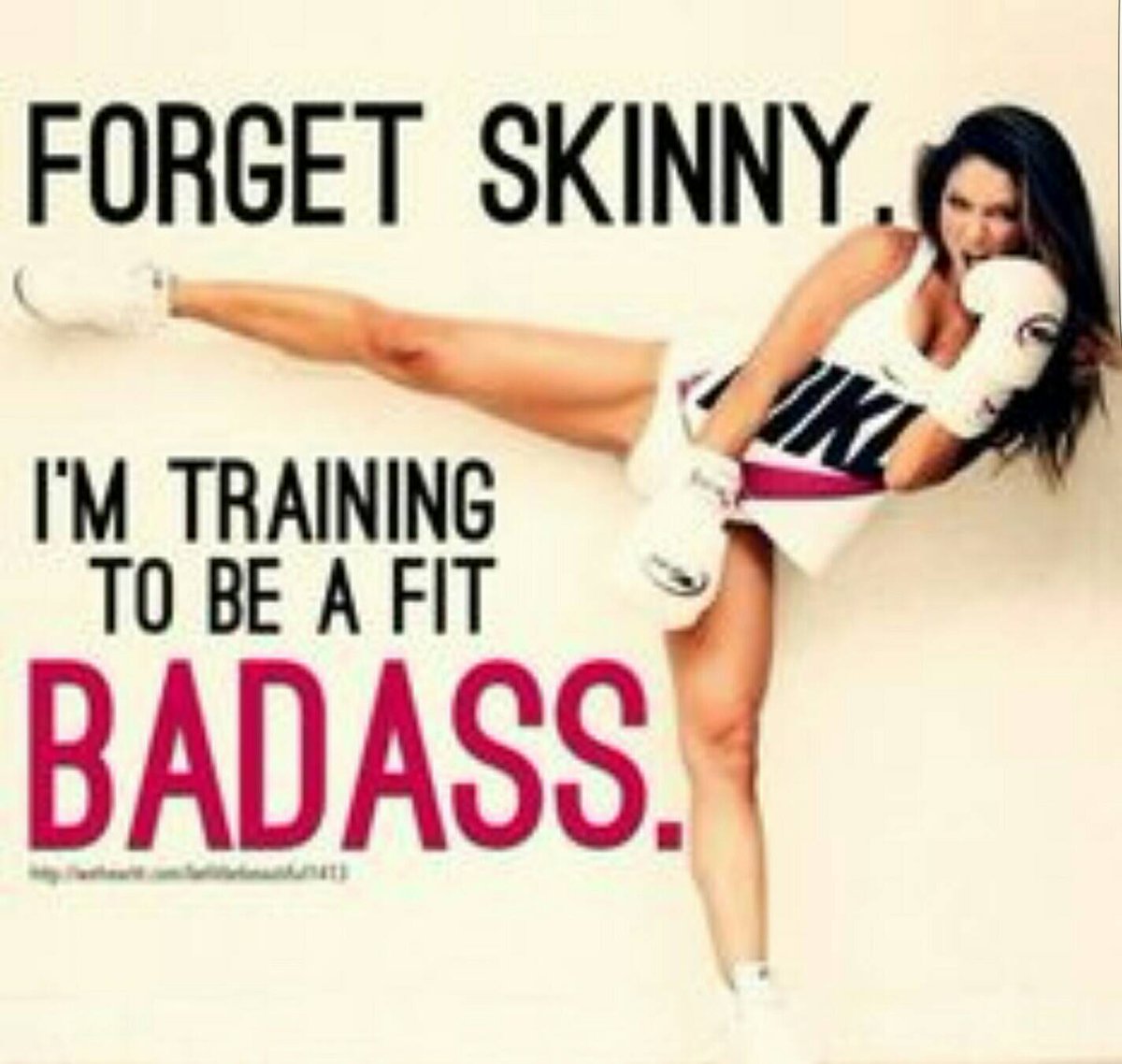 AspiringToExcel's tweet photo. Forget skinny, I'm training to be a fit badass. #fitness #health https://t.co/F6TZeWI3lT
