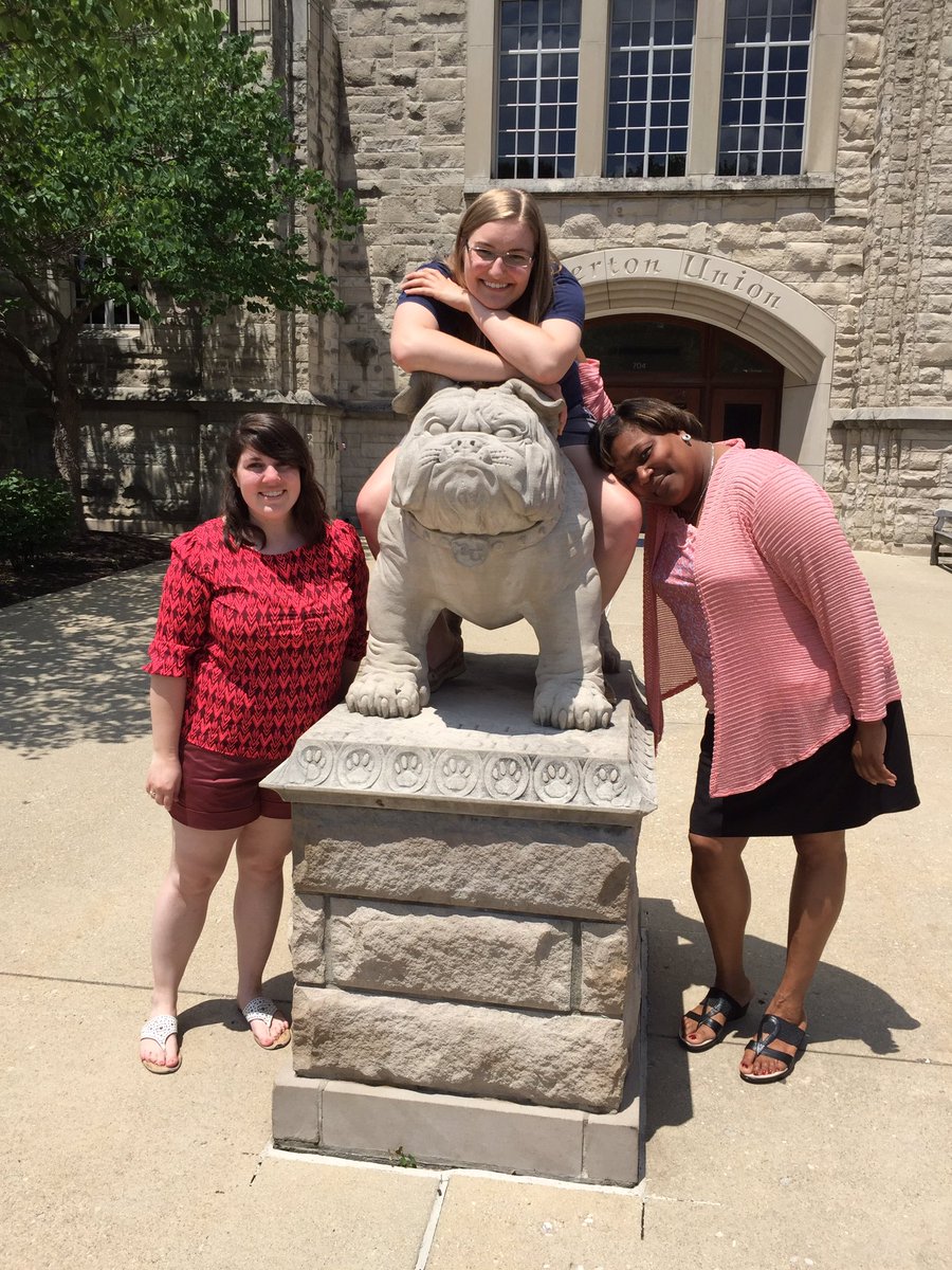 mathteachZ206's tweet photo. Had a great week at #TEACHButler16! Also, made a new friend, @ChandaJones12!  Can't wait to try some new things! https://t.co/utNBNTQwkK