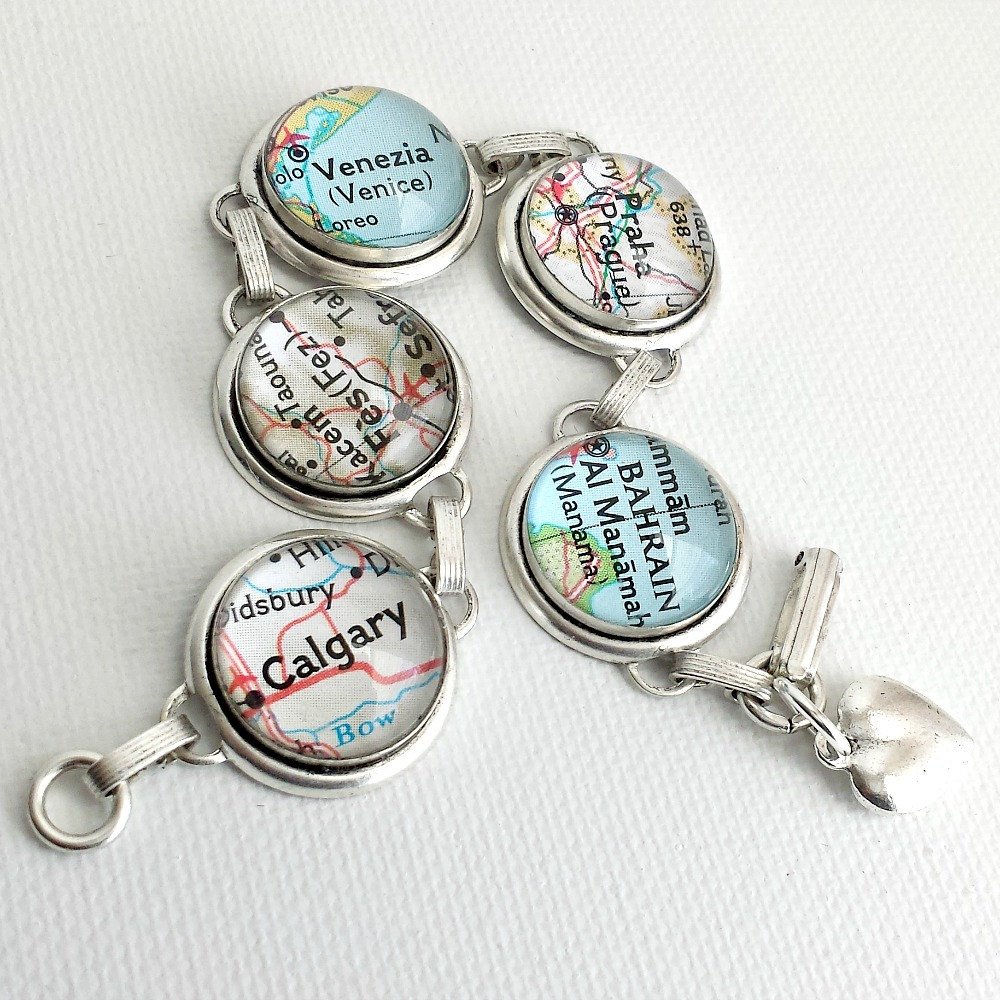roseanddella's tweet photo. Custom Travel Map Bracelet / Wanderlust / Journey/ World Traveller / Wo… https://t.co/jPx4TVo53v #Maker #MapBracelet https://t.co/jitQ4Fax5E