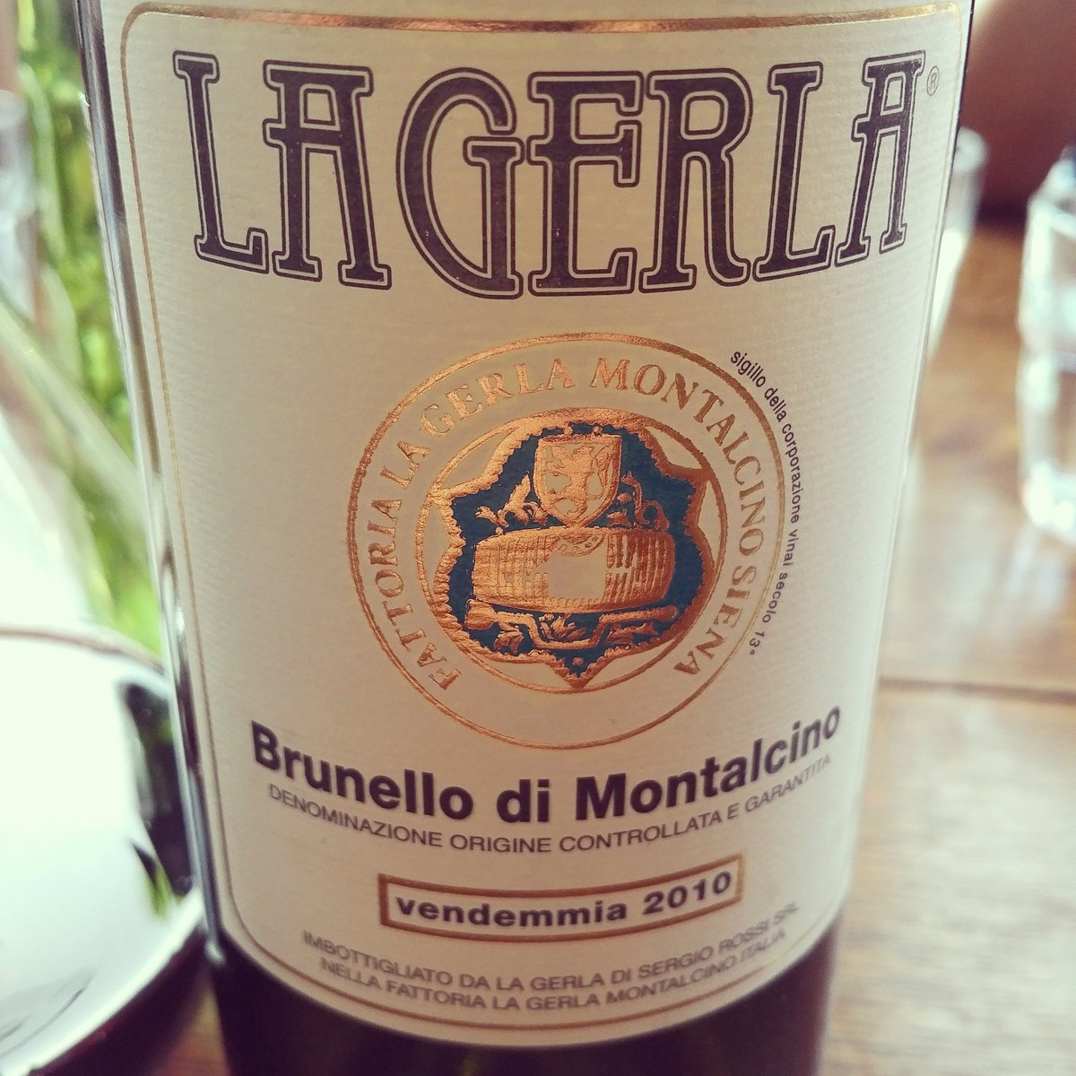 MTLWINEGUY's tweet photo. Amazing meal paired with perfect wine!! #privateimport #lagerla #Bruni @ImpastoMtl @Sfaita @Jessica_cooks @dpen1013 https://t.co/nmXTcuttJ8