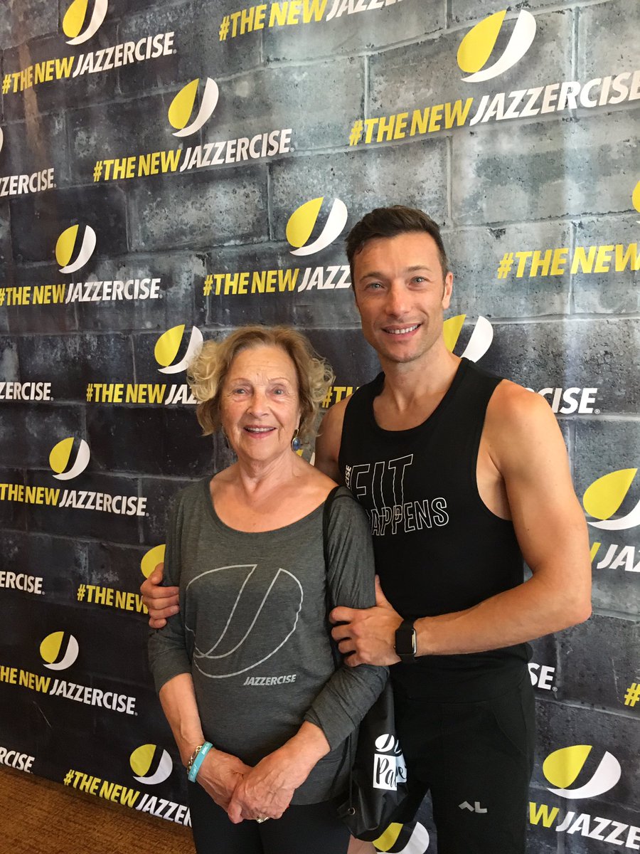 zoppluke's tweet photo. Luca&amp;Mum #JazzerciseLive #bringtheheat #jazzercisevicenzaest https://t.co/4n4Z7tonhE