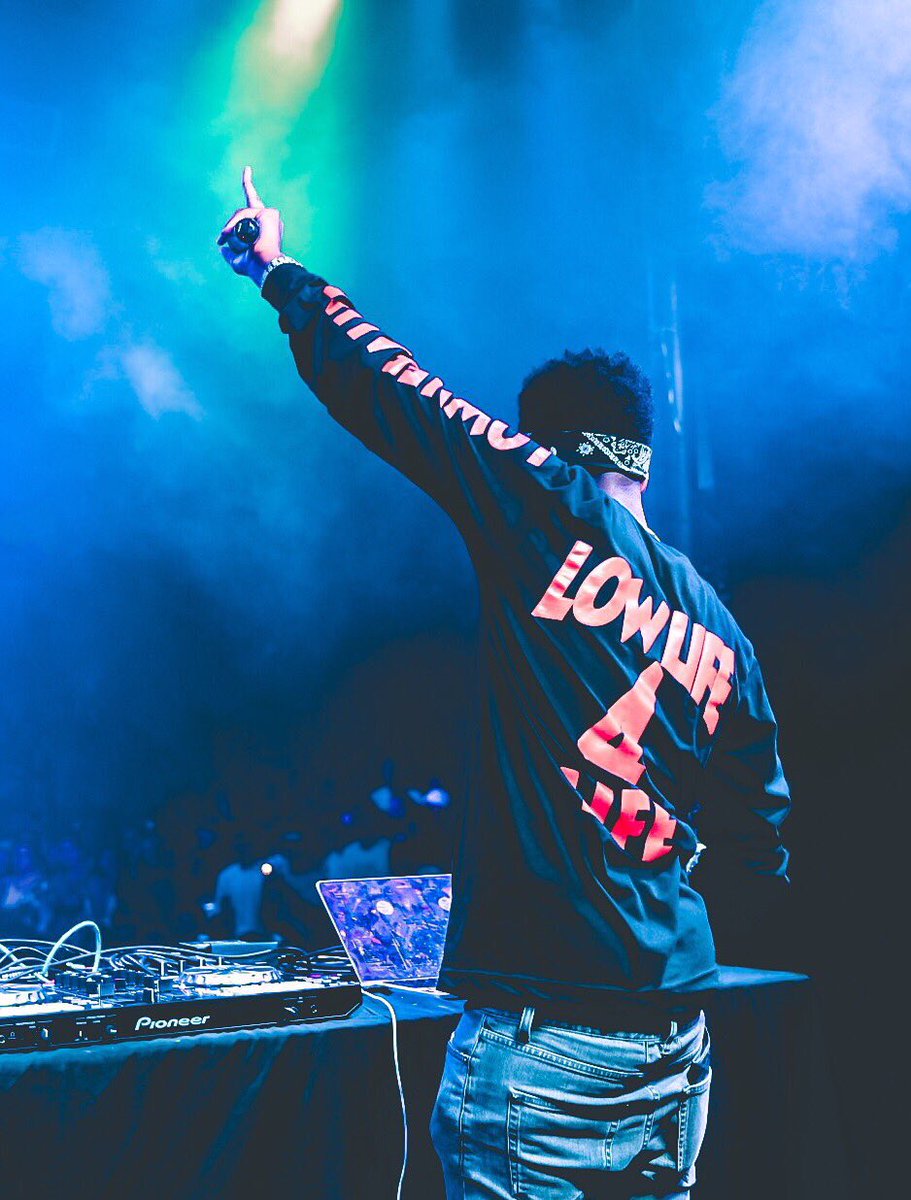 MetroBoomin's tweet photo. low life gear live on https://t.co/zXfbCgR38s #lowlife4life #XOFBG https://t.co/XkoOWw5gxx