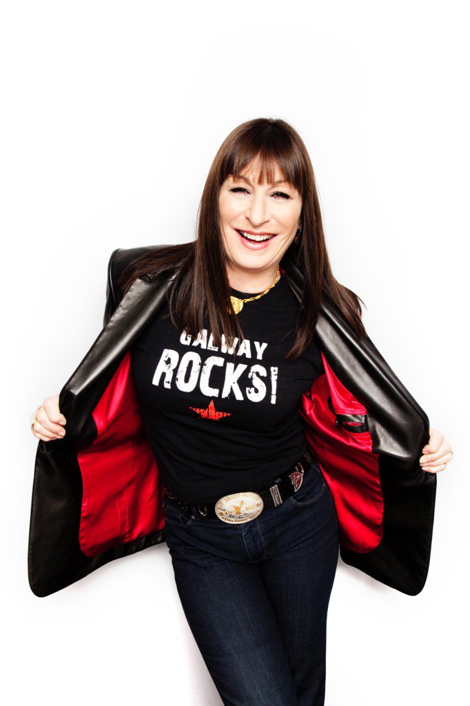 anjelicahuston's tweet photo. As a proud Galway girl I am supporting the Bid for Galway 2020 @galway2020 https://t.co/tVMTiswYLc