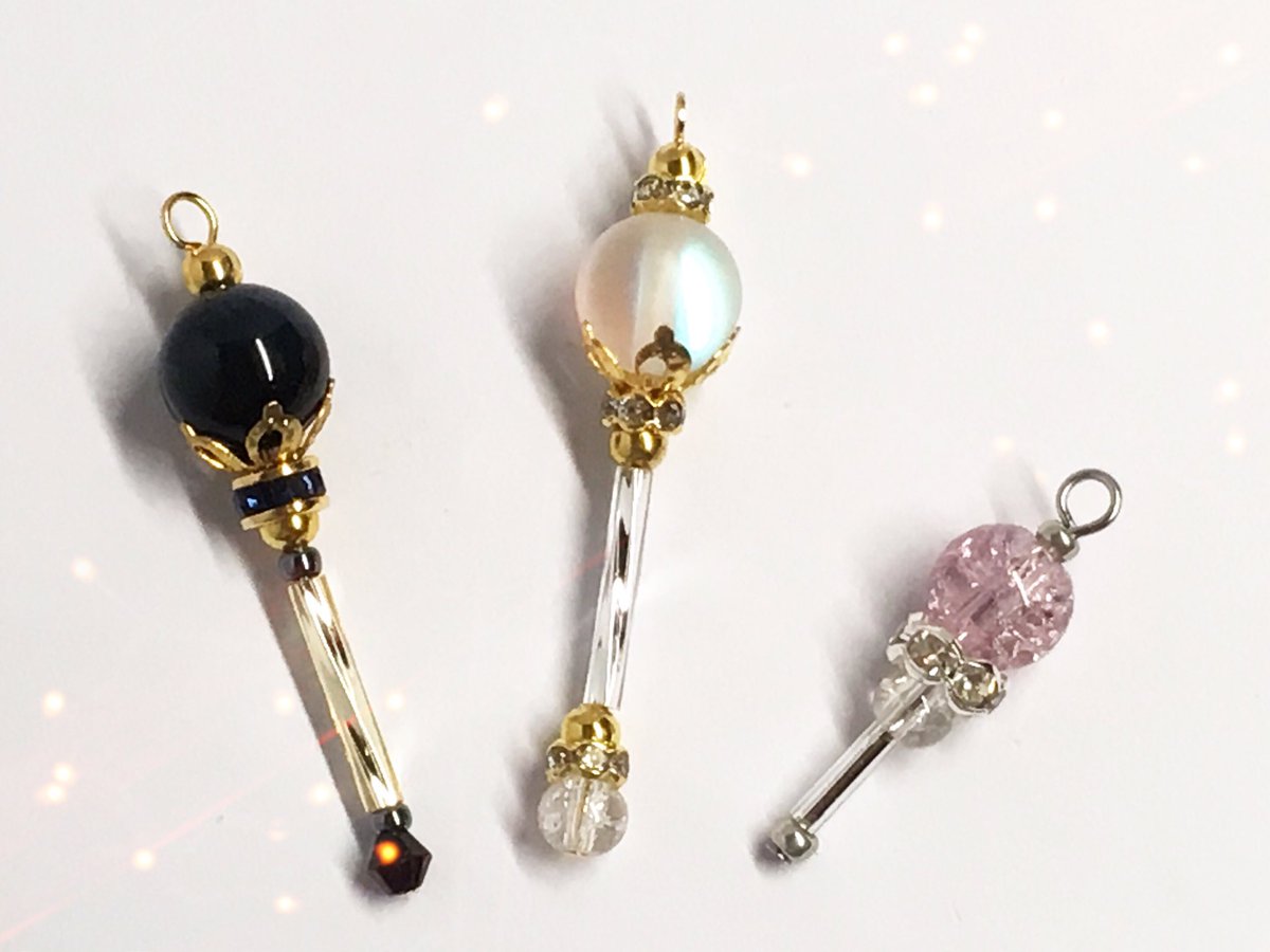 ゆの Ar Twitter ゆの 魔法のステッキに目覚める ステッキ ってゆめかわ系によくあるけど ゆめかわとはド反対な私が作るとやっぱなんか違うな でもビーズでステッキ楽しい いろんな組み合わせ楽しい ハンドメイド 魔法のステッキ