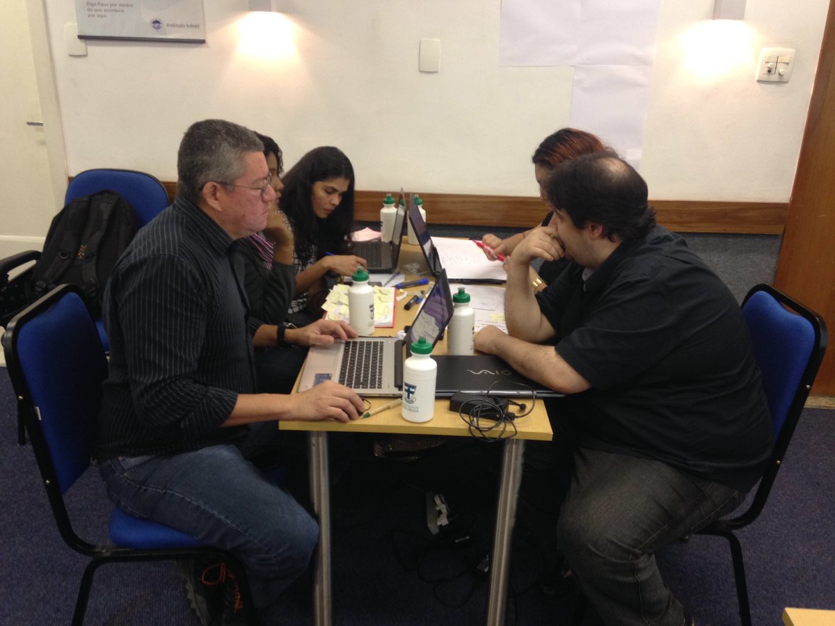 tobiashofmann's tweet image. Students innovating #hackathon @SAP_UA @infnet #sapnextgenconsulting