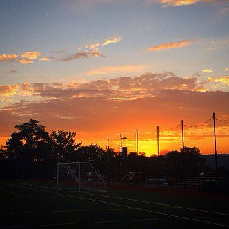 mcsfantos's tweet image. Nets at dusk ... 
#MercyMavericks #soccer pitch at #MercyCollege ....  #SupportCollegeSoccer #GrowTheBeautifulGame
