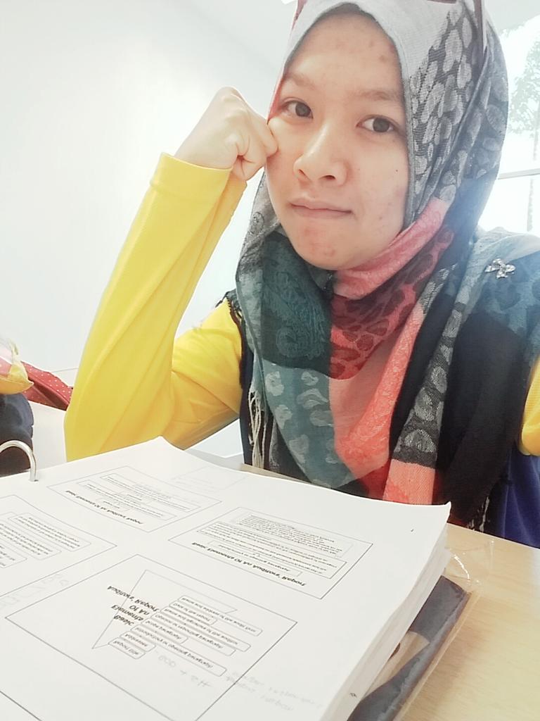 wanafnasu's tweet image. Meh la teman ai studyy. Hehe #Day5 #examon #lifeoff #AUD610