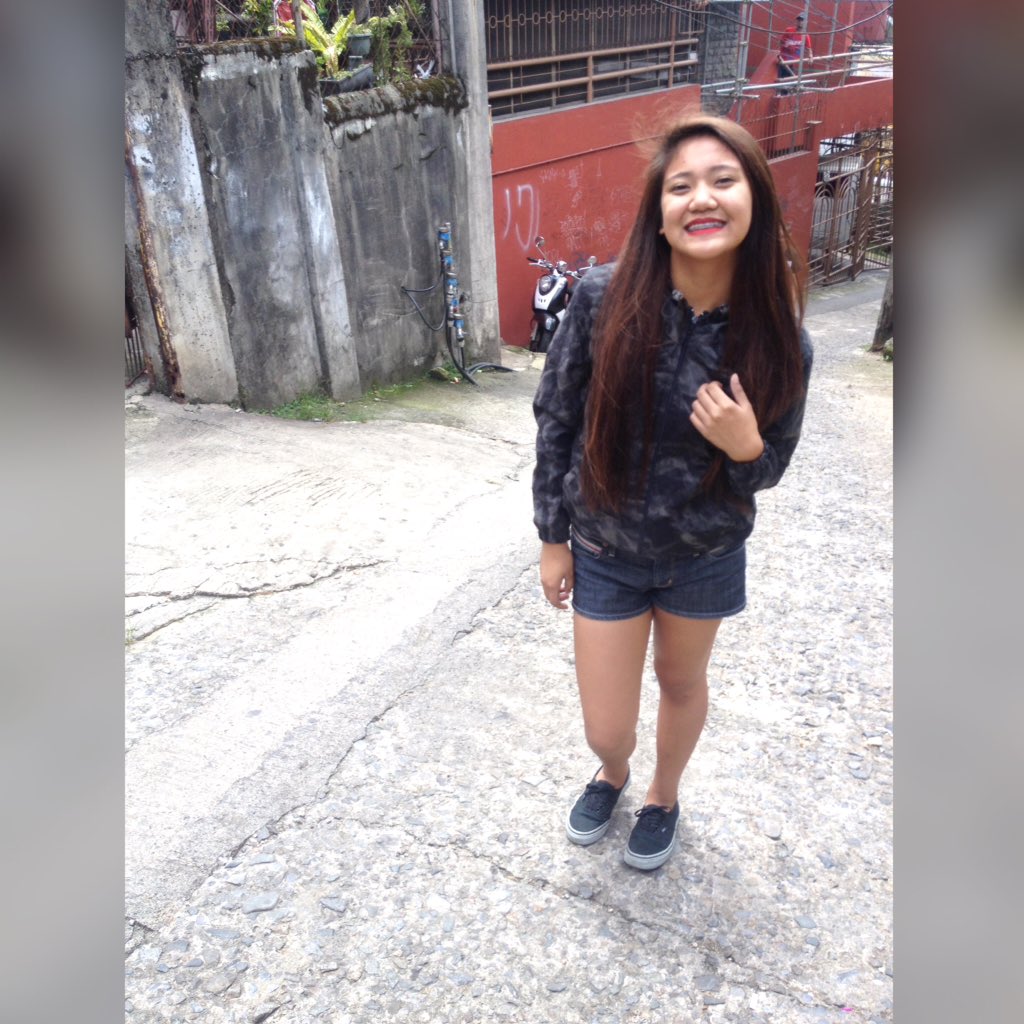 marielaaaa6's tweet photo. idaan sa ngiti lahat ng problema https://t.co/xvLRJcRjVx