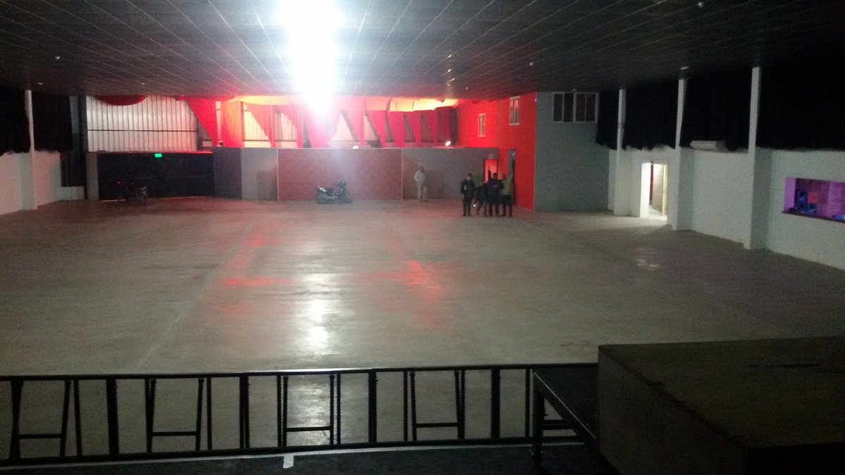 MundoRojoME's tweet photo. Pista preparada para @bandaxxi ! https://t.co/lE0mL2KeFl
