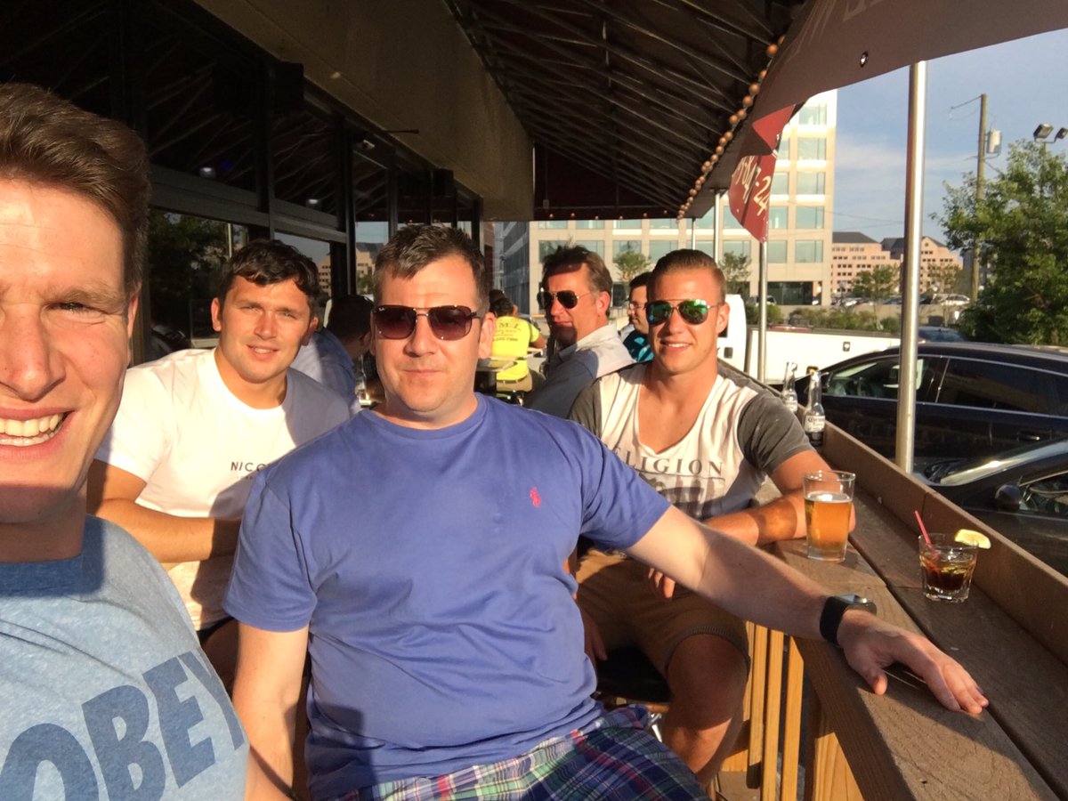sandsay7's tweet photo. Celebrating my dads 60th today! #TheThreeMonkeysBarNYC #UPshow https://t.co/lErdOmzvhx