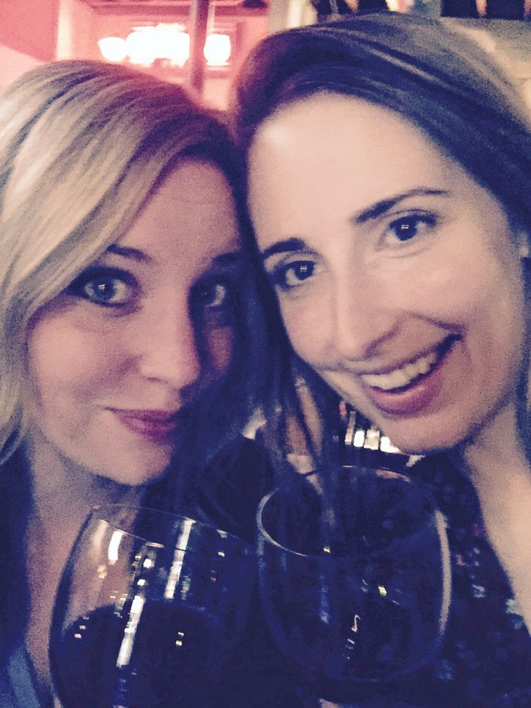 angandkim's tweet photo. #wineoclock #winefriends https://t.co/LOVq9HwvtW