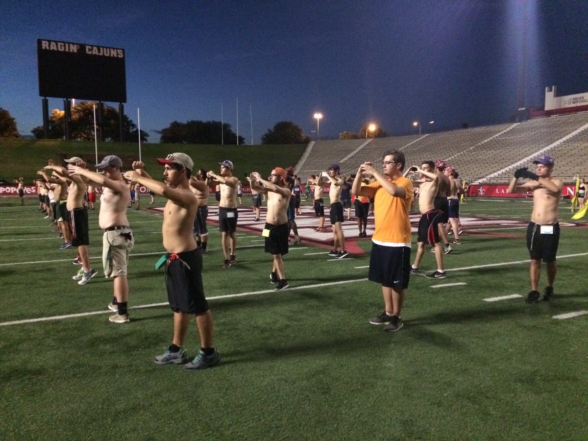 louisiana_stars's tweet photo. Getting better on turf! #stars16 #nightblock #gettingbetternotbitter #dci16 https://t.co/hsoLp1Q7ll