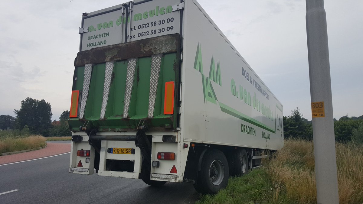 Rijkswaterstaat Verkeersinformatie Twitterissa Oplegger Losgeschoten Op De Rotonde N48 N36 Verkeer Kan Er Volgens Gerritwermink Nog Langs T Co Ghpzuodwab