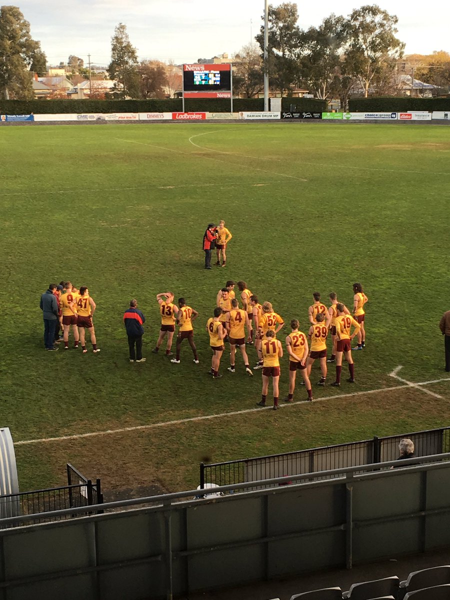 Aussie2Bob's tweet photo. Congrats @shepbears on their 30 point win over @BenallaSaints... Huge win in context of season @GVFL1 @985football https://t.co/isGTKQ0aTz