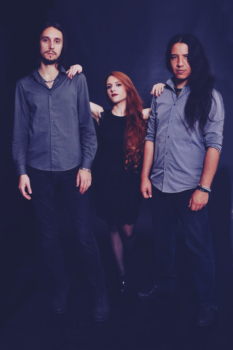OnydiaBand's tweet photo. #photoshoot #onydiaband #metal #metalfemalesinger #progmetal https://t.co/yitqCVqXvp