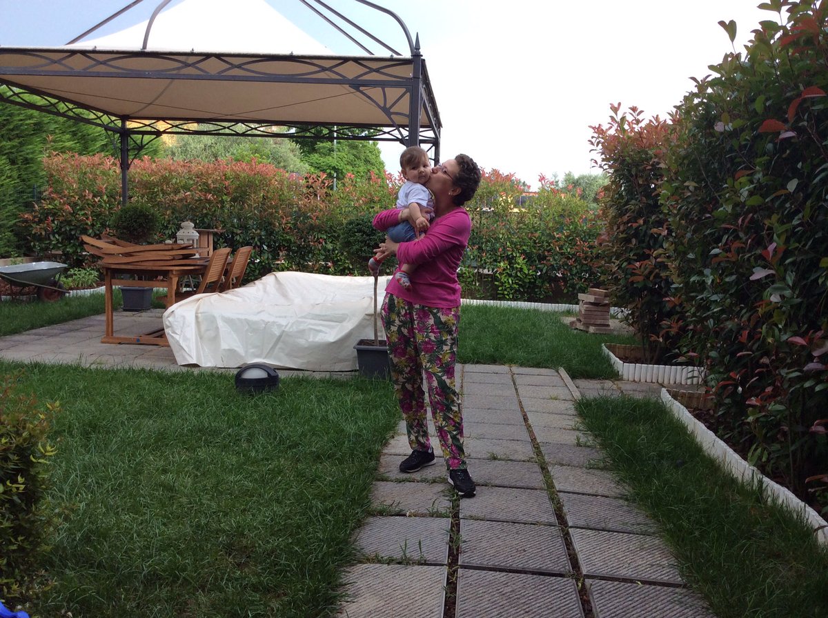 JuricaSerafini's tweet photo. #myniece #mianipote #belladizia https://t.co/vbQ8EzRl53