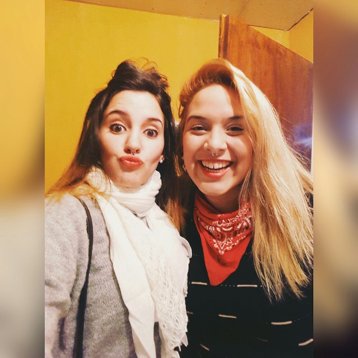 Siemprefuiy0's tweet photo. Los viernes del mal a tu lado ♥
Te amo demonio ! #Amiga #Ummus https://t.co/dz8itzvRC6