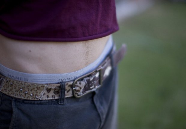 Oregonian's tweet image. Portland schools ready to end dress code called vague, judgmental, anti-girl trib.al/SOw3mar