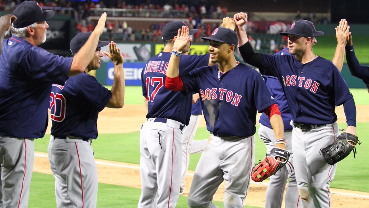 RedSox's tweet photo. 4-run 9th? Yes please. 🙌 https://t.co/8B1VfbY5cj