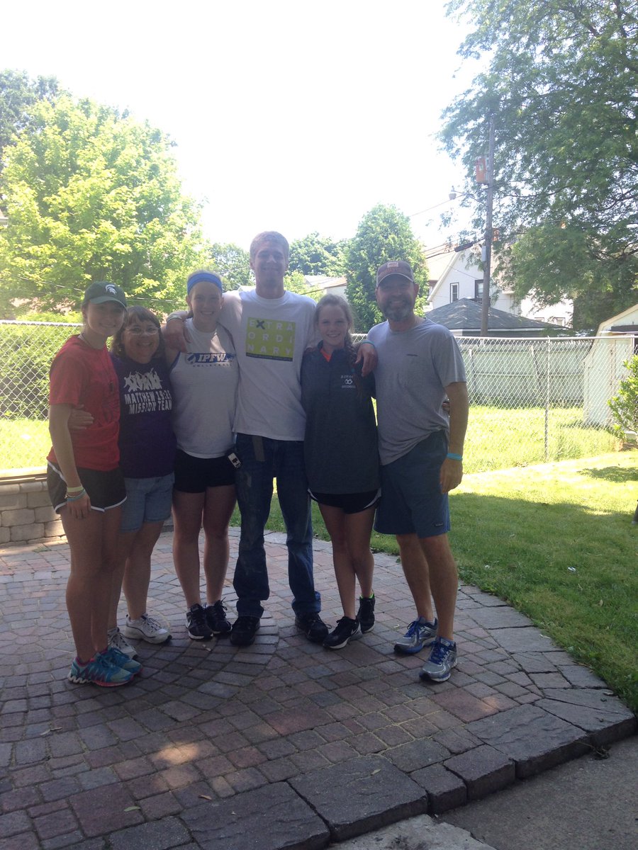 jclewis2001's tweet photo. Goodbyes are the worst❤️ #crew57 https://t.co/FX74XU23h6
