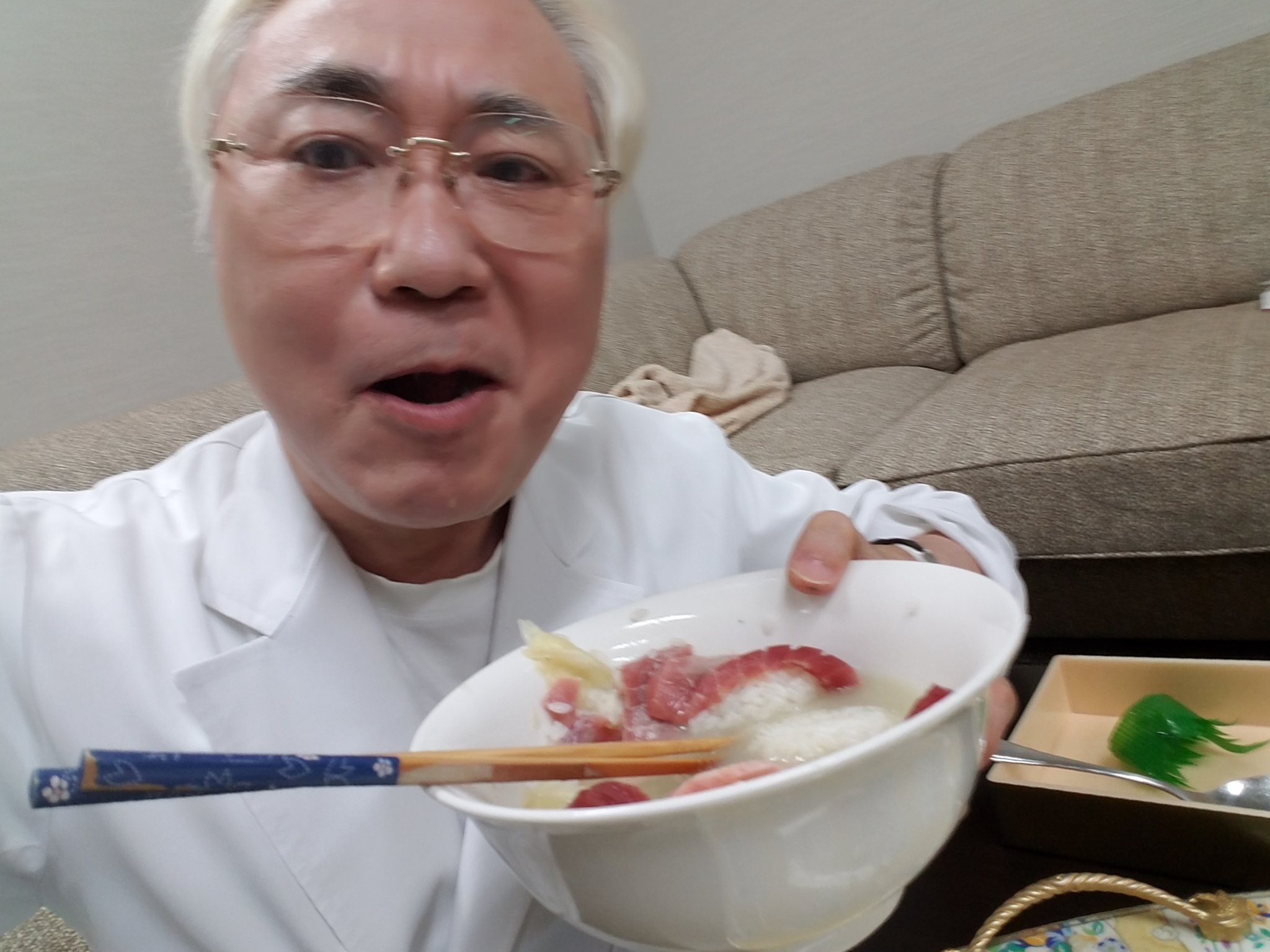 高須克弥 寿司茶漬け泣くほどうまい なう T Co Wakccsblnz Twitter