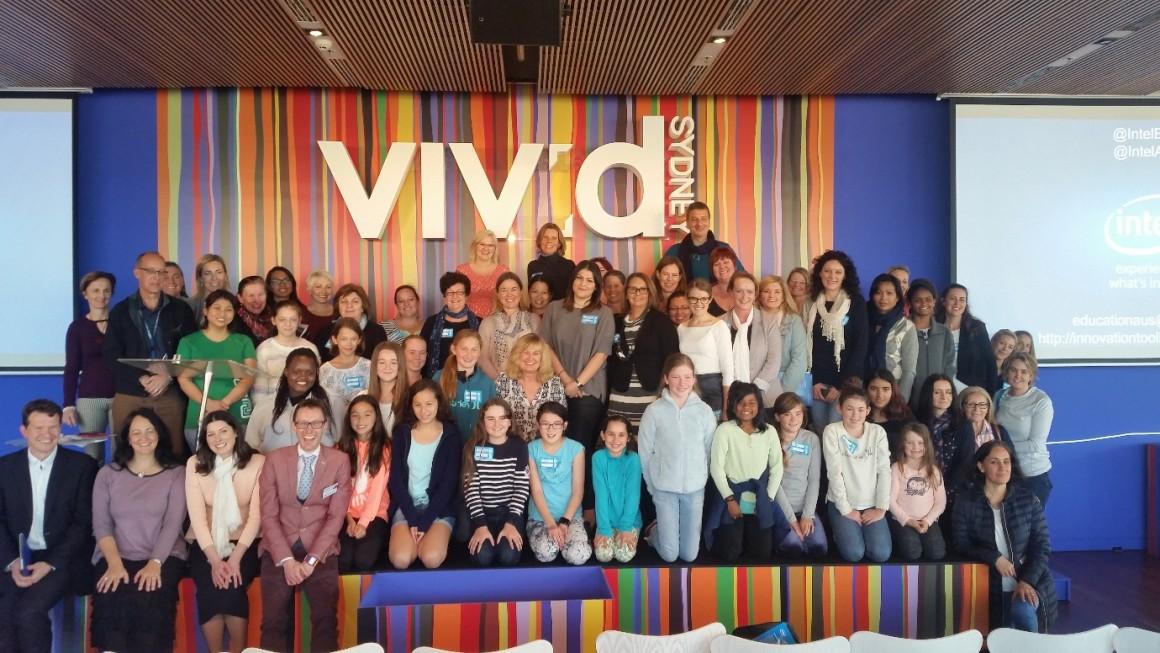 IntelIndia's tweet photo. Inspiring the next generation of female innovators https://t.co/ybD1QQsLGy #GirlsinTech #iQAsia #IntelAtVivid https://t.co/m8HSZ2lXIs
