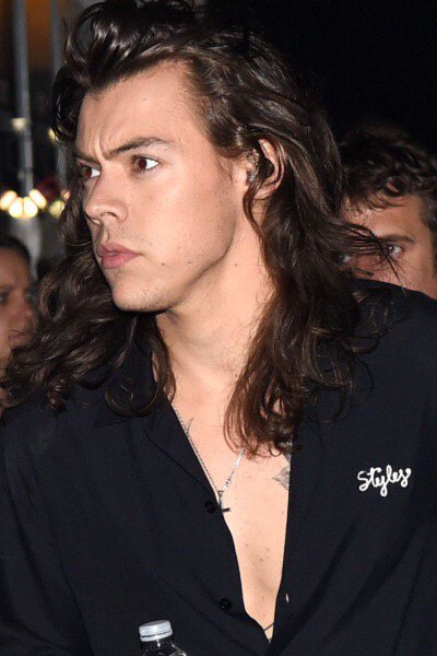 harryphotoss's tweet photo. Monogrammed Shirts - 2011 / 2015 https://t.co/7ILls8NQYk