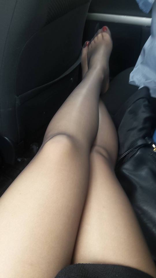 danutata70's tweet photo. I in car :P #pantyhose #nylon https://t.co/qlJ9CvviCn
