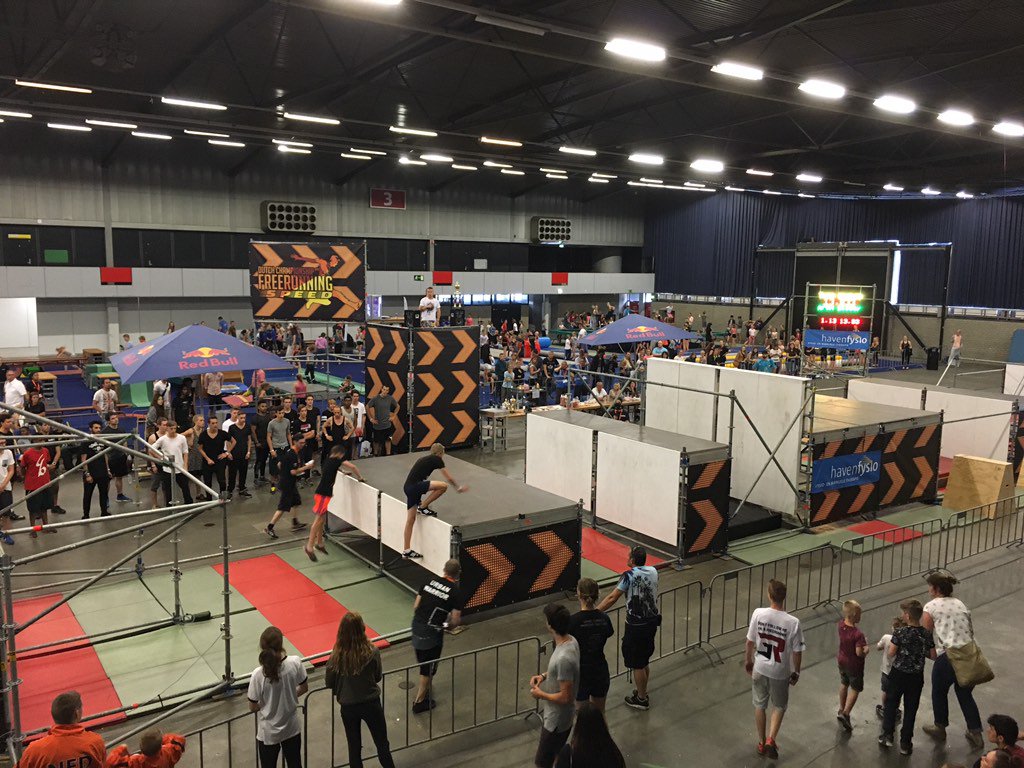 Nieuw <a href="/GrootNK/">Fantastic Gymnastics</a> Speedcontest Freerunning! Spectaculair, snel en voor alle niveaus. Tof!